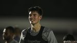 Tinggi Banget! Ini Potret Elkan Baggott Latihan Bareng Timnas