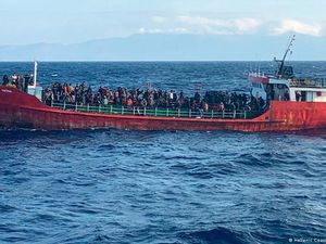 Yunani Tuduh Turki Mendorong Migran ke Perairannya