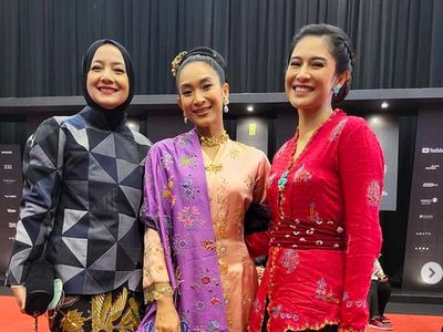 Foto: 12 Artis Berbusana Terbaik di FFI 2021, Luna Maya Hingga Wulan Guritno
