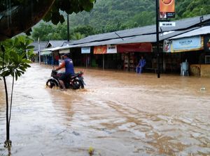 Kondisi dan Data Terkini Longsor-Banjir di Gunungkidul Kondisi dan Data Terkini Longsor-Banjir di Gunungkidul