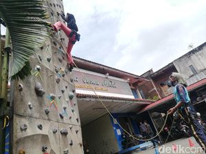 Bei Abdurachman, Setia Berkiprah Panjat Tebing