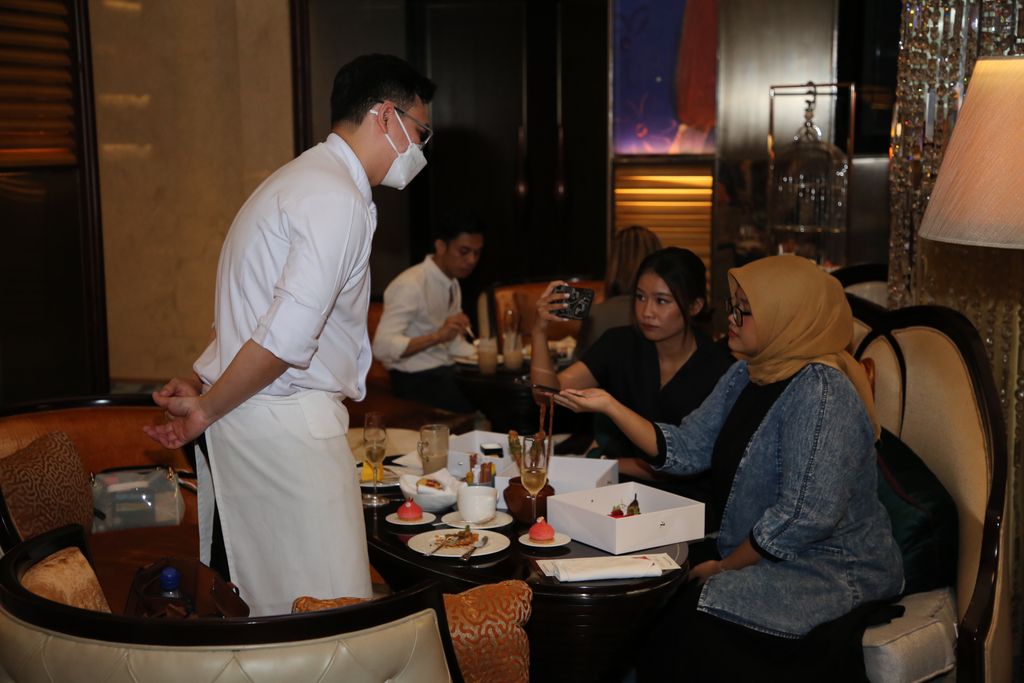 Menu Terbaik Chef Anom, The Writers Bar