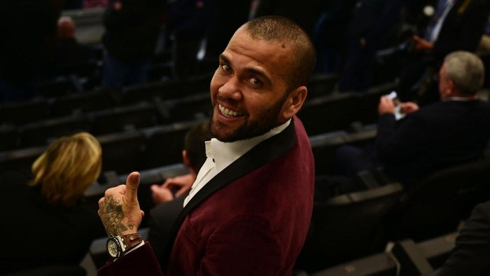 MILAN, ITALY - OCTOBER 10: Brazil Footballer Dani Alves looks on ahead of the UEFA Nations League 2021 Final match between Spain and France at San Siro Stadium on October 10, 2021 in Milan, Italy. (Photo by Marco Bertorello - Pool/Getty Images)