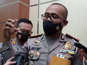 Polisi di Jatim Terapkan e-Tilang Saat Operasi Keselamatan Semeru Polisi di Jatim Terapkan e-Tilang Saat Operasi Keselamatan Semeru