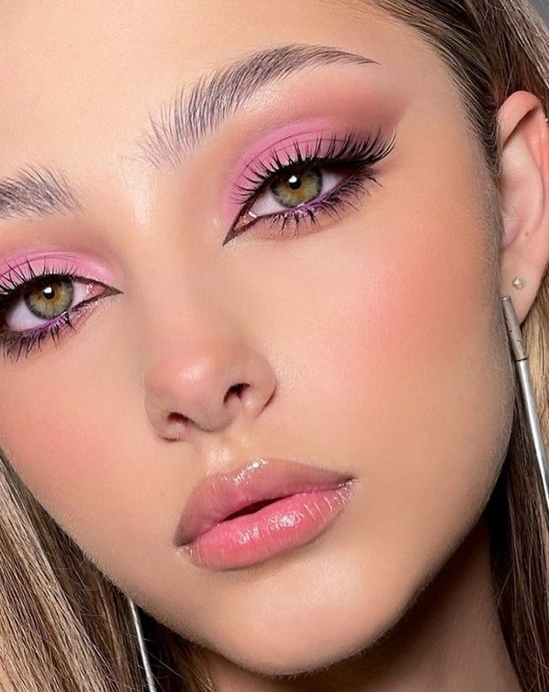 Warna Eyeshadow Pink