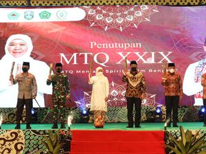 Tutup MTQ XXIX di Pamekasan, Khofifah Harapkan Pererat Ukhuwah Islamiyah Tutup MTQ XXIX di Pamekasan, Khofifah Harapkan Pererat Ukhuwah Islamiyah