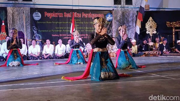 Menengok Pagelaran Seni Budaya Ritus Parahyangan