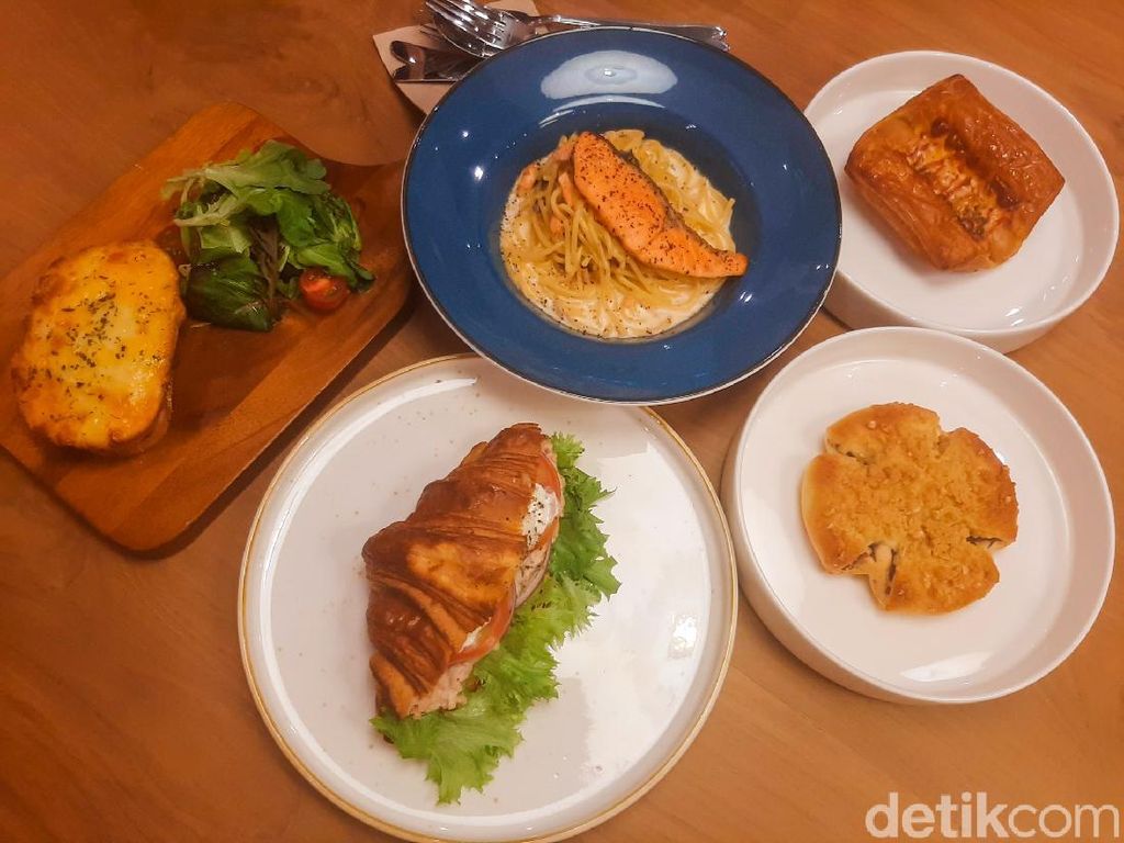 Menikmati Kuliner Pastry Croissant Khas Prancis Menikmati Kuliner Pastry Croissant Khas Prancis