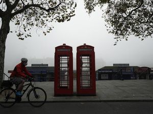 Ini Lho Alasan Inggris Pertahankan Ribuan Telepon Umum