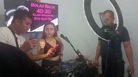 Momen Penangkapan DJ Sandra Arimbi Saat Live Promo Judi Online