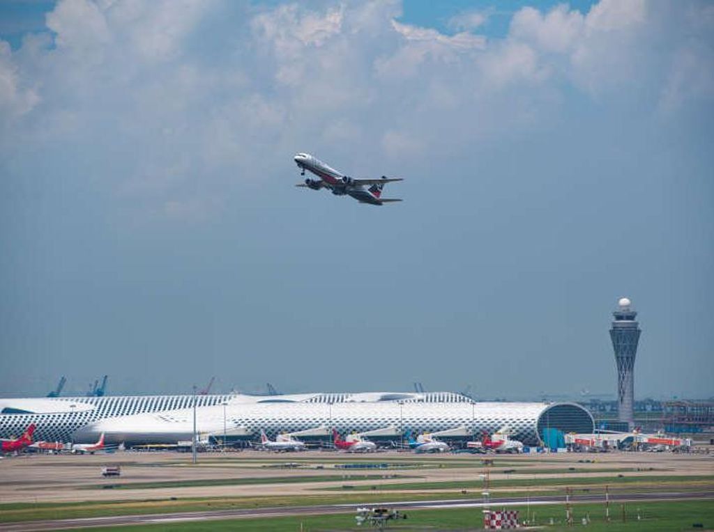 Jadwal Pesawat Makassar-Surabaya Hari Ini 4 September 2022 Jadwal Pesawat Makassar-Surabaya Hari Ini 4 September 2022