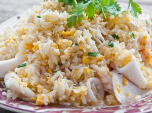 Resep Nasi Goreng Cumi dan Telur yang Gurih Mantap Buat Sarapan Resep Nasi Goreng Cumi dan Telur yang Gurih Mantap Buat Sarapan
