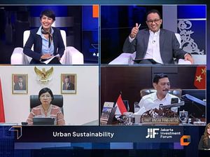 Anies Senyum-senyum saat Luhut Puji Disiplinnya Jakarta Hadapi COVID-19