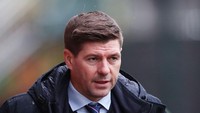 Steven Gerrard melatih Aston Villa sampai Juni 2025 mendatang. Gerrard yang cukup sukses selama tiga musim terakhir di Rangers, kini memulai petualangan kariernya sebagai manajer di Liga Inggris (Getty Images)