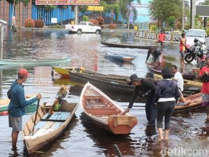 3 Desa di Sintang Terdampak Banjir Belum Terima Pasokan Logistik 3 Desa di Sintang Terdampak Banjir Belum Terima Pasokan Logistik