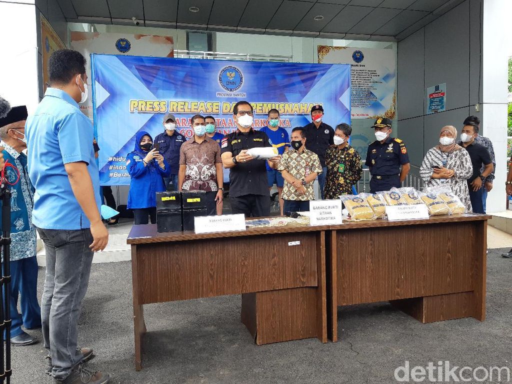 Tangkap Pengedar Narkoba, BNN Banten Sita 6,2 Kg Sabu Tangkap Pengedar Narkoba, BNN Banten Sita 6,2 Kg Sabu