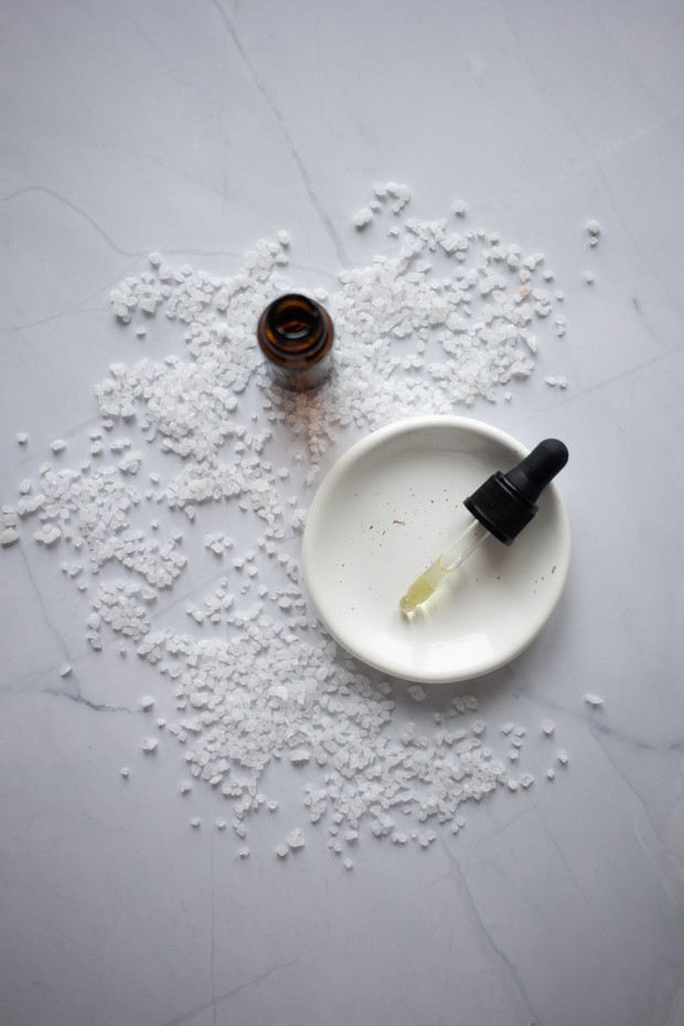 Campur produk The Ordinary 100% L-Ascorbic Acid Powder dengan perawatan kulit lain./Foto: Pexels.com/Monstera