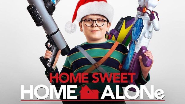 Cara Archie Yates Tiru Gaya Ikonik Macaulay Culkin di 'Home Sweet Home Alone'
