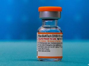 Jerman Hanya Rekomendasikan BioNTech-Pfizer untuk Kaum Muda