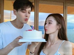 Dylan Kuo Akhirnya Ngaku Pacari Aktris yang Lebih Muda 19 Tahun