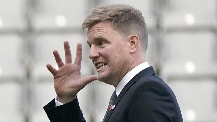 Newly appointed Newcastle United manager Eddie Howe waves before a press conference at St. James Park, Newcastle upon Tyne, England, Wednesday, Nov. 10, 2021. (Owen Humphreys/PA via AP)