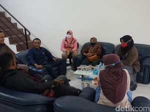 Pengakuan Emak-emak di Mojokerto yang Tertipu Umroh-Investasi Bodong Rp 414 Juta