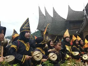 Asyik, Festival Pesona Minangkabau Akan Diselenggarakan Secara Hybrid Asyik, Festival Pesona Minangkabau Akan Diselenggarakan Secara Hybrid