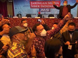 Ketua KPK Sebut Selfie Jadi Syarat Menjadi Pejabat Publik Ketua KPK Sebut Selfie Jadi Syarat Menjadi Pejabat Publik