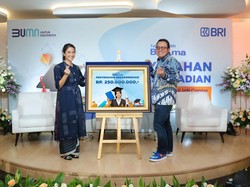 Gaet Yayasan Dian Sastro, BRI bagi Beasiswa ke Siswi Terdampak COVID
