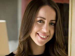 Jessica Brody Bakal Ngobrol soal Seluk Beluk Dunia Fiksi