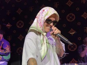Justin Bieber Gas Lanjutkan Konser Usai Pulih dari Sindrom Ramsay Hunt Justin Bieber Gas Lanjutkan Konser Usai Pulih dari Sindrom Ramsay Hunt