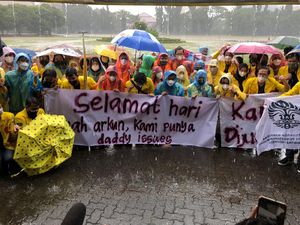 Ketua BEM UI Protes Statuta: Bila Rektor Tak Respons, Kami Bawa ke Jokowi