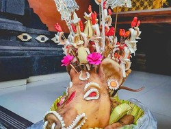 Memakai Kepala Babi Utuh, Sate Renteng Khas Bali Punya Makna Mendalam
