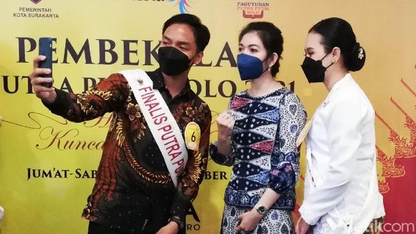 Mantu Jokowi Beri Pembekalan Finalis Putra Putri Putri Solo
