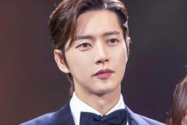 Park Hae Jin merupakan salah satu aktor Korea yang dikenal gemar melakukan donasi.
