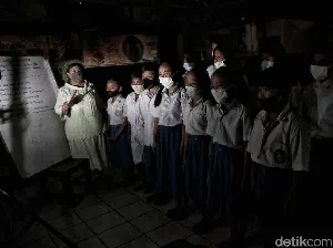 Sekolah Darurat Kartini Kembali Menyinari Pendidikan Sekolah Darurat Kartini Kembali Menyinari Pendidikan