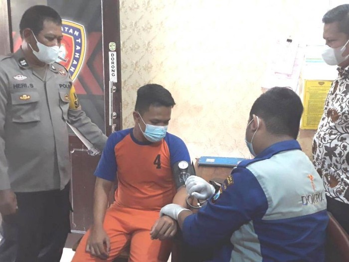 Penampakan Joddy Sopir Vanessa Angel Saat Berbaju Tahanan