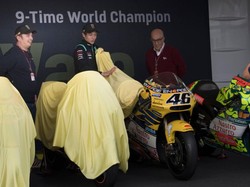 Ketika Valentino Rossi Pamer 9 Motor Juara Dunianya