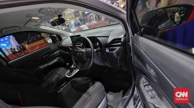 Daihatsu All New Xenia Pabrikan Daihatsu memamerkan All New Xenia dalam gelaran Gaikindo Indonesia International Auto Show (GIIAS) 2021 di Indonesia Convention Exhibition (ICE) BSD, Serpong, Tangerang, Sabtu, 13 November 2021. CNN Indonesia/Adhi Wicaksono
