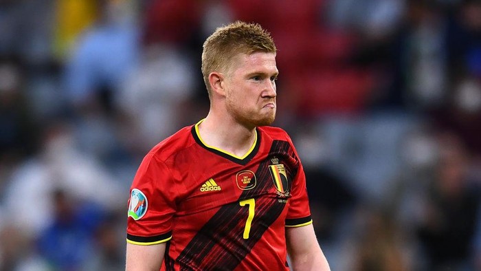 MUNICH, GERMANY - JULY 02: Kevin De Bruyne of Belgium reacts during the UEFA Euro 2020 Championship Quarter-final match between Belgium and Italy at Football Arena Munich on July 02, 2021 in Munich, Germany. (Photo by Claudio Villa/Getty Images)