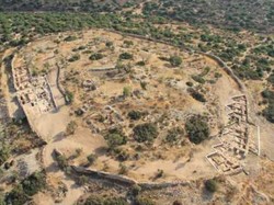 Arkeolog Gali Situs Diduga Makam Nabi