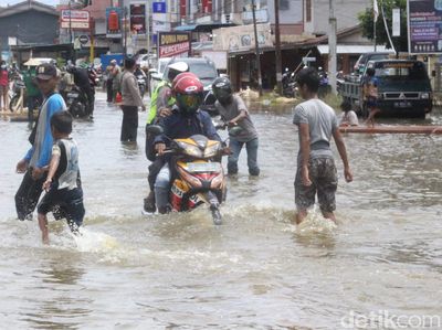 Potret Terkini Banjir di Sekadau Kalbar