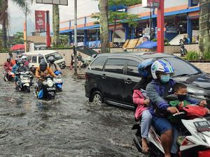 Hujan Deras, Lembang Disergap Banjir