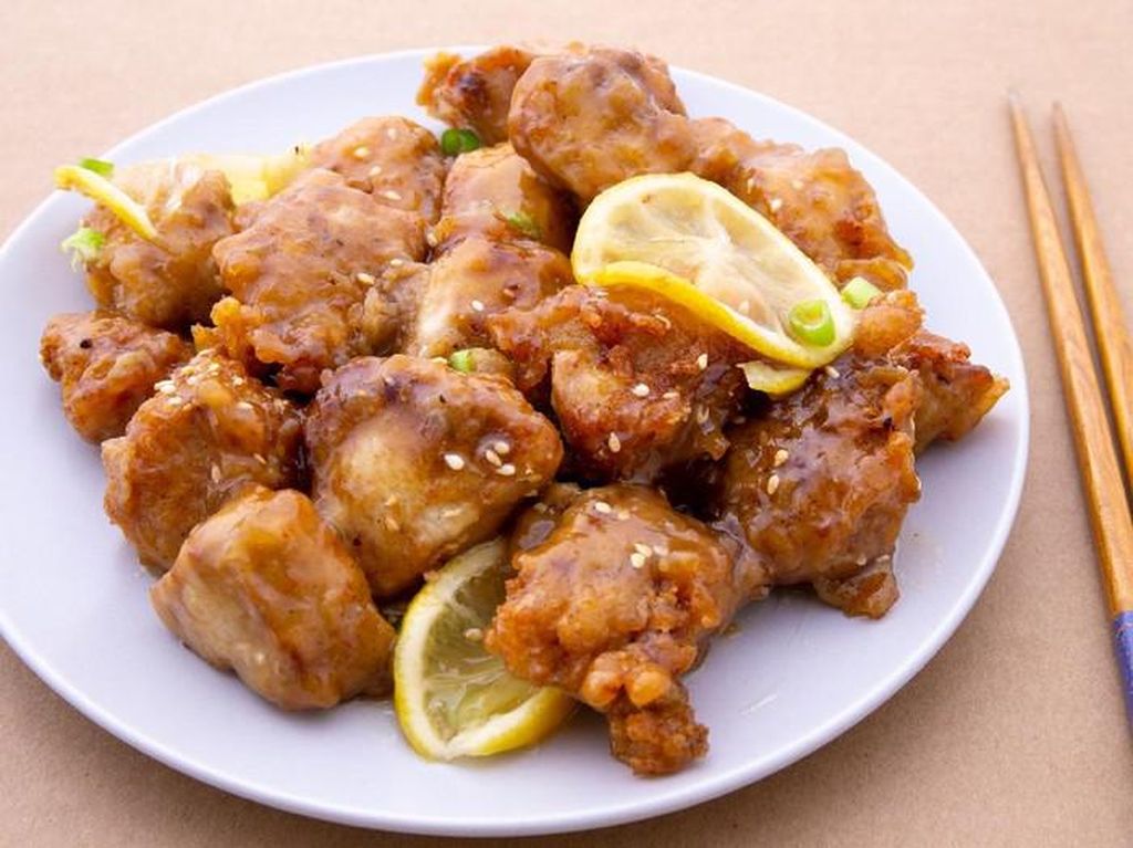 Pencinta Ayam Goreng, Ini 10 Resep Ayam Goreng yang Krenyes Gurih