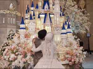 Pesta Resepsi Ria Ricis &Teuku Ryan Dihiasi Cheese Cake 4 Meter!