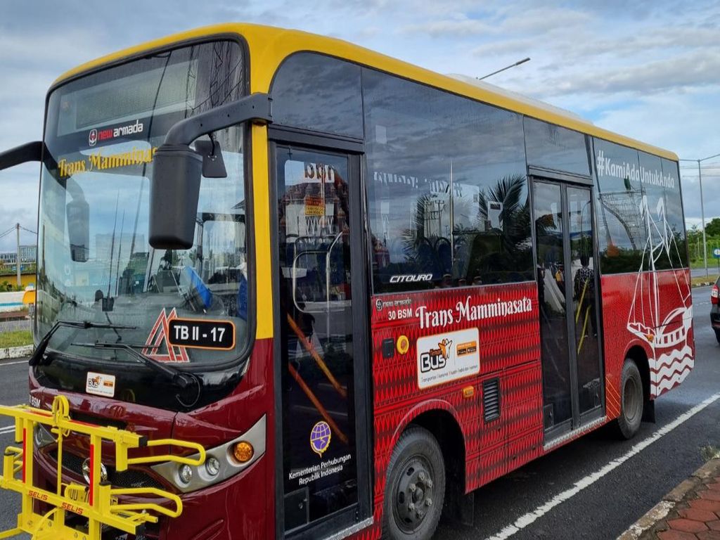 Penumpang Teman Bus Trans Mamminasata Turun 45% gegara TOB Belum Terpasang Penumpang Teman Bus Trans Mamminasata Turun 45% gegara TOB Belum Terpasang