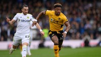 1.Adama Traore (Wolves). 11,24 dribble sukses per 100 menit dengan 79% tingkat kesuksesan. Foto: Getty Images/Stu Forster