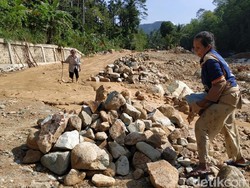 Banjir Batu Pacitan di Mata Warga, Antara Musibah dan Berkah