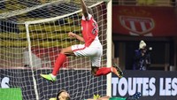 Di Monaco pula Mbappe bikin hat-trick perdana dalam kariernya saat main di Ligue 1. Ada Metz yang digasak 5-0 pada 11 Februari 2017. (Foto: AFP/YANN COATSALIOU)