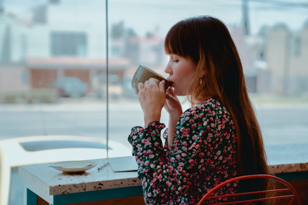 Minum Kopi Saat Hari Buruk/Foto: Pexels.com/Los Muertos Crew Essential oil blends untuk membuat perasaan lebih baik